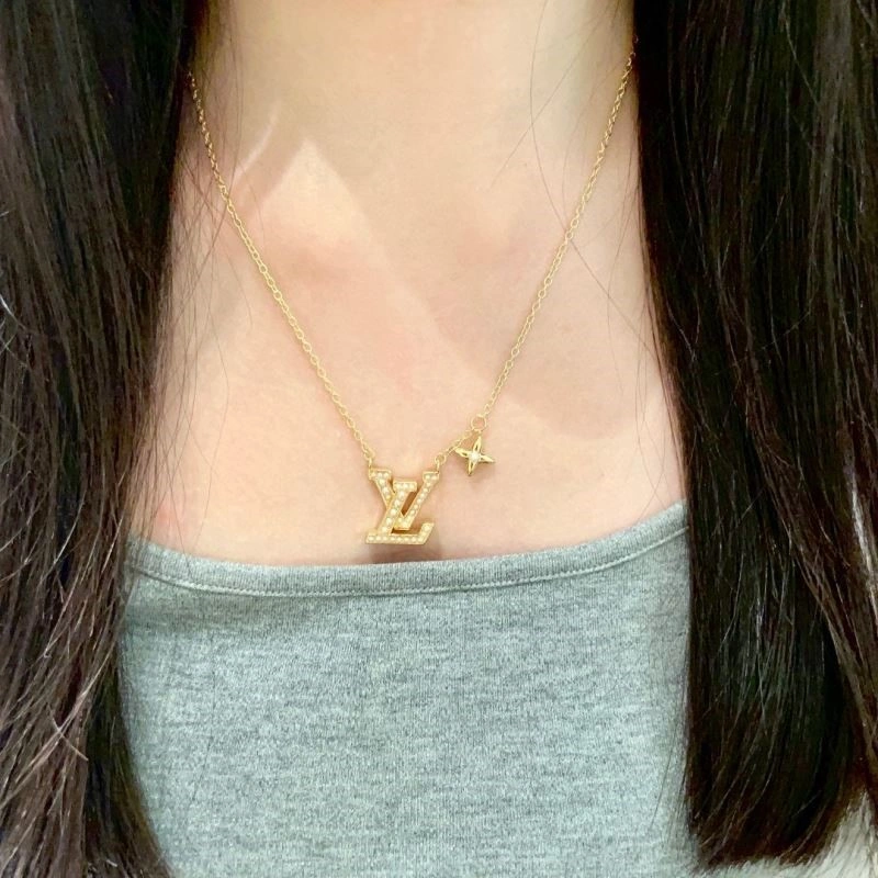 Louis Vuitton Necklaces TravelReady 249737