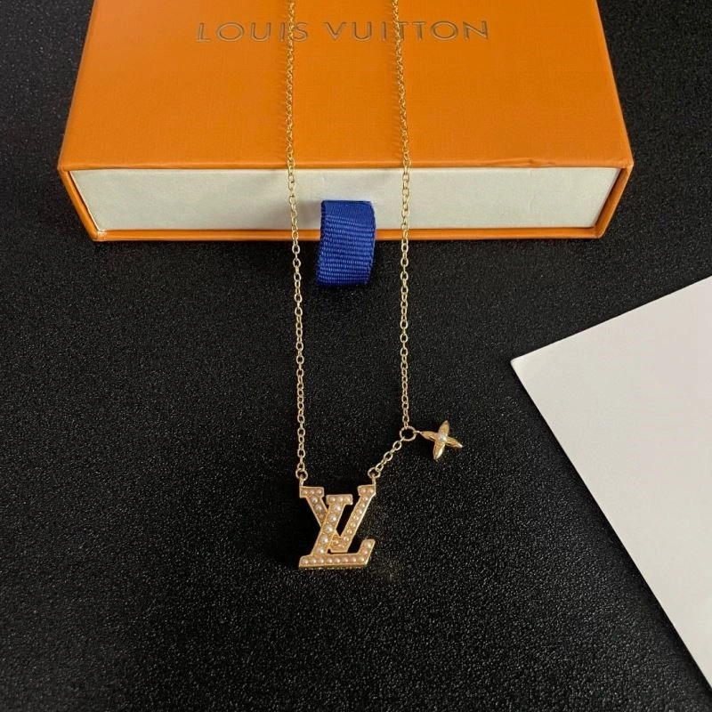 Louis Vuitton Necklaces TravelReady 249737