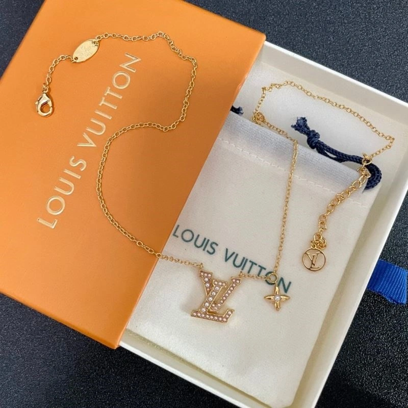 Louis Vuitton Necklaces TravelReady 249737