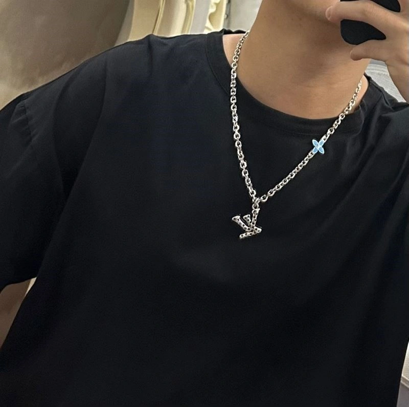 Louis Vuitton Necklaces TechFriendly 249743