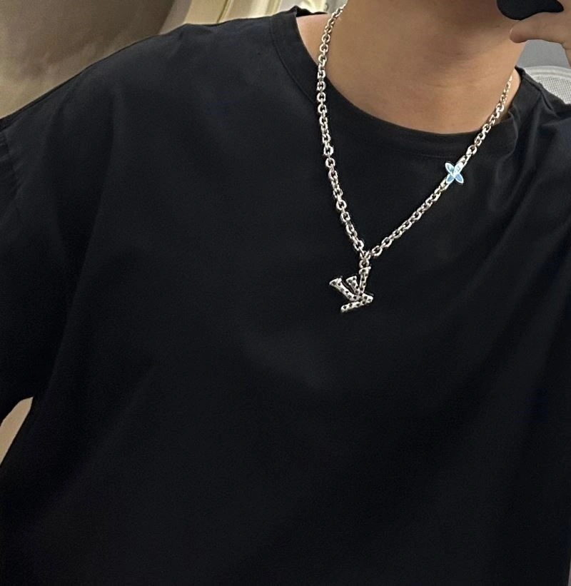 Louis Vuitton Necklaces TechFriendly 249743