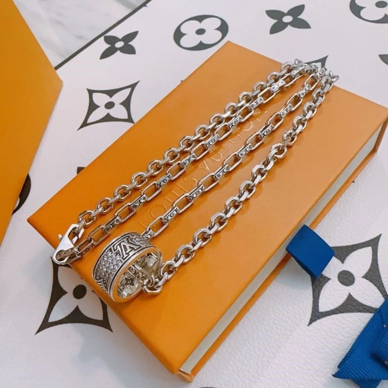 Durable Louis Vuitton Necklaces 249733