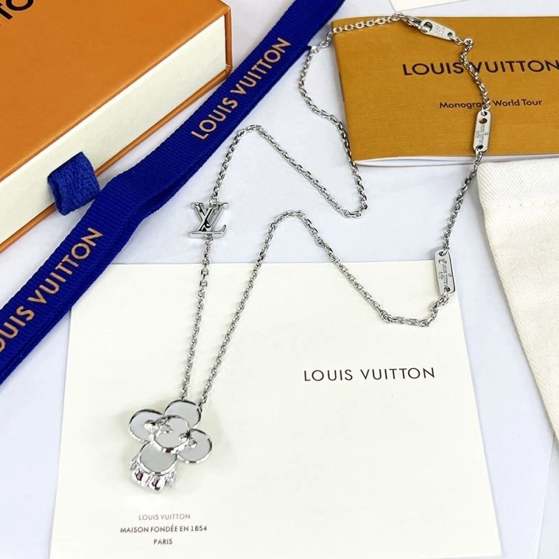 Louis Vuitton Necklaces AllSeason 249736