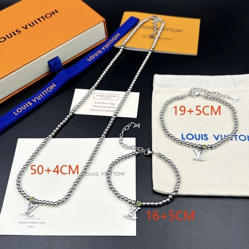 Louis Vuitton Necklaces Chic 249722