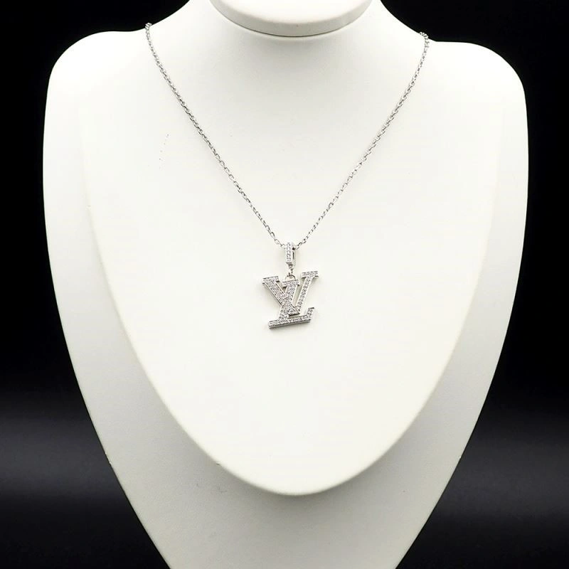 Louis Vuitton Necklaces Bright 249719