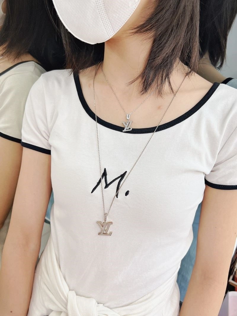 Louis Vuitton Necklaces Bright 249719