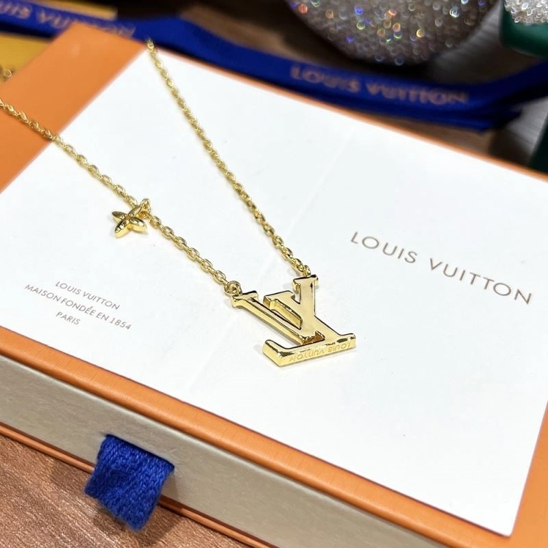 Louis Vuitton Necklaces Vibrant 249729