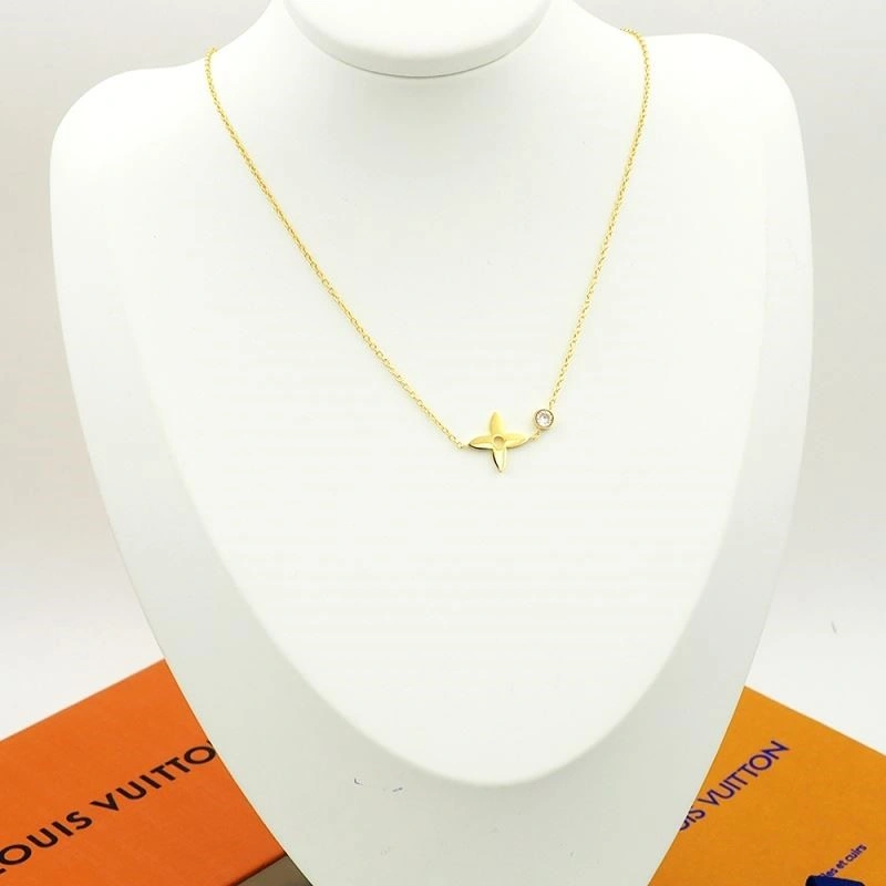 Louis Vuitton Necklaces Stylish 249744