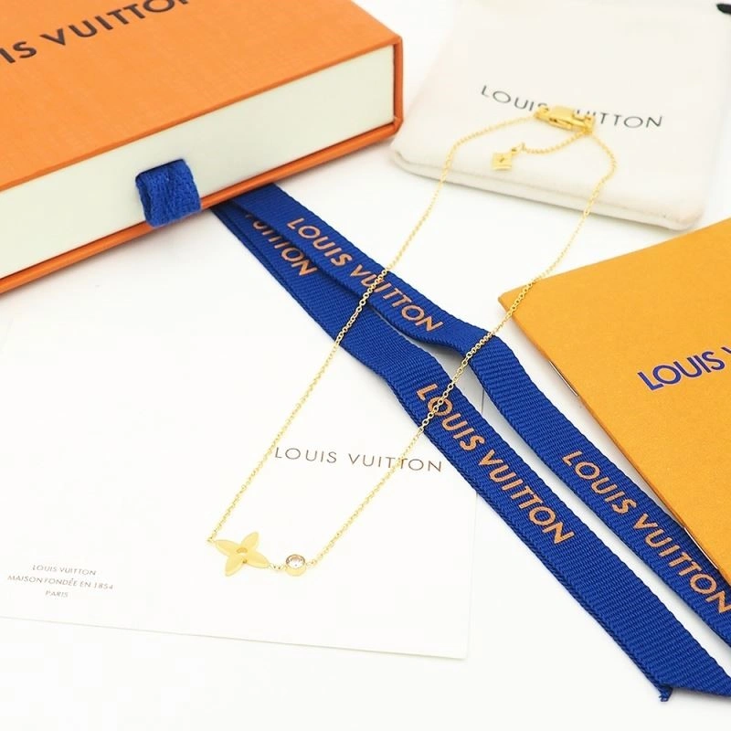 Louis Vuitton Necklaces Stylish 249744