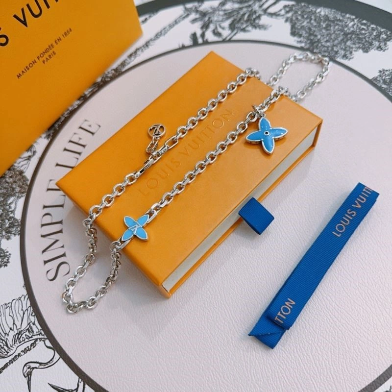 Louis Vuitton Necklaces WeatherProof 249738