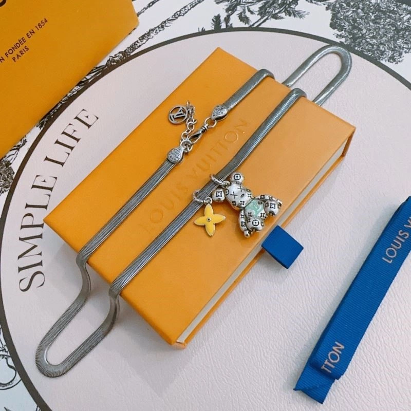 Louis Vuitton Necklaces TechFriendly 249715