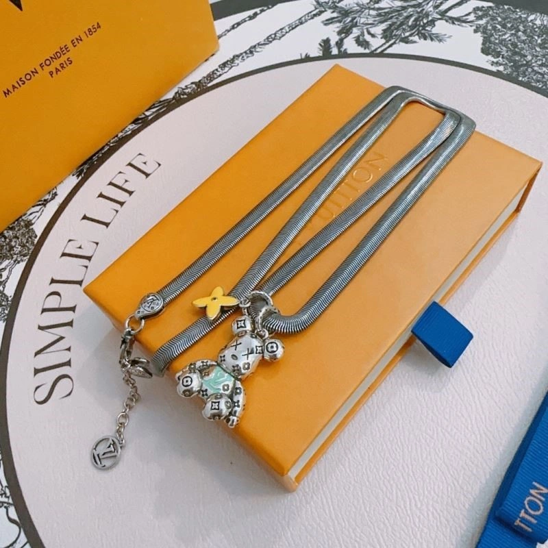 Louis Vuitton Necklaces TechFriendly 249715