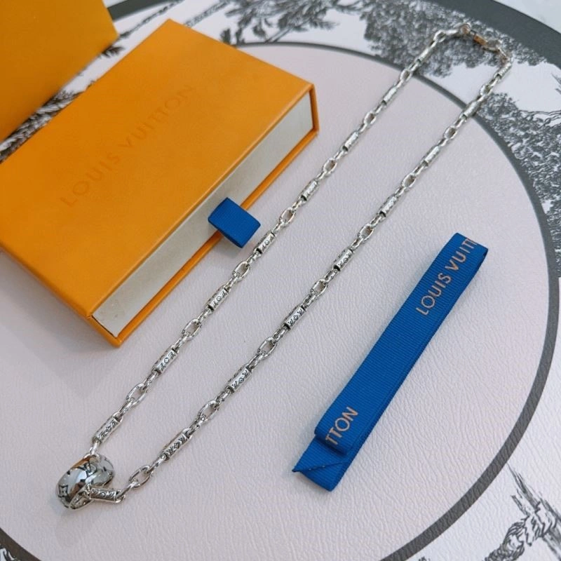 DailyWear Louis Vuitton Necklaces 249713