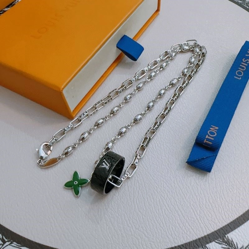 EasyMatch Louis Vuitton Necklaces 249712