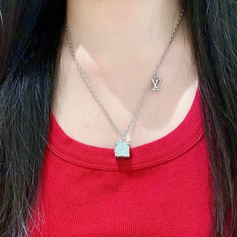 TopPick Louis Vuitton Necklaces 249709