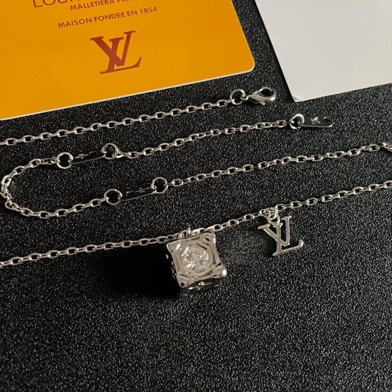 TopPick Louis Vuitton Necklaces 249709