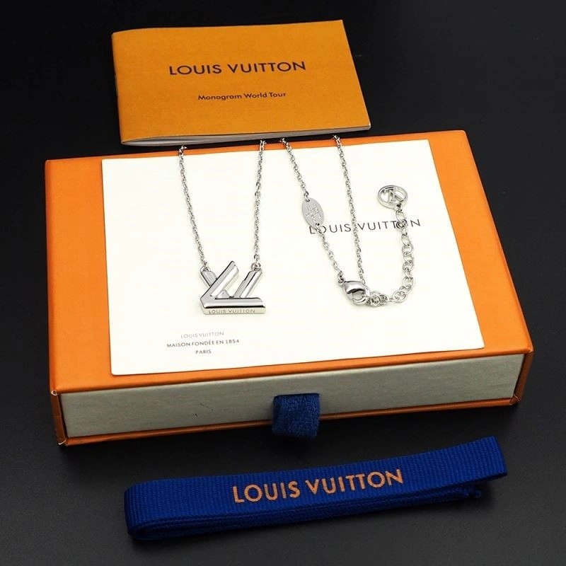 Thermal Louis Vuitton Necklaces 249705