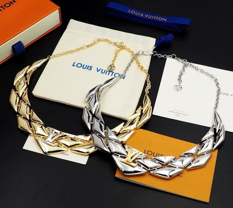 FlexibleFit Louis Vuitton Necklaces 249679