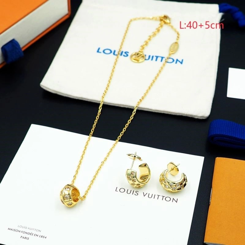 Louis Vuitton Necklaces Cozy 249706