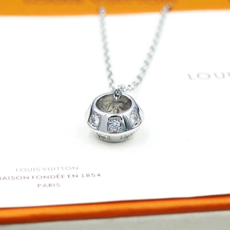 Louis Vuitton Necklaces Snug 249699