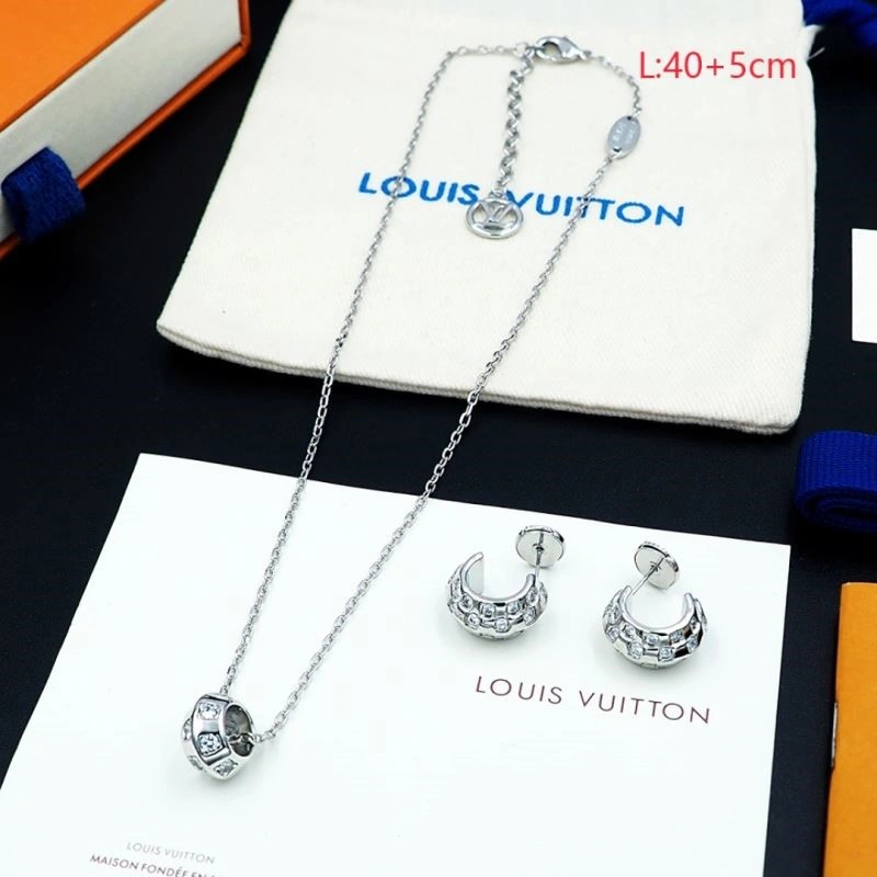 Louis Vuitton Necklaces Snug 249699