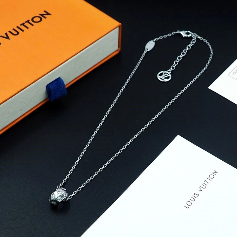 Louis Vuitton Necklaces Snug 249699