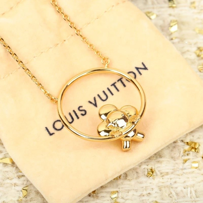 Trendsetting Louis Vuitton Necklaces 249691