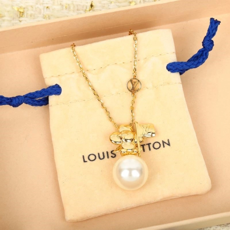 Effortless Louis Vuitton Necklaces 249688