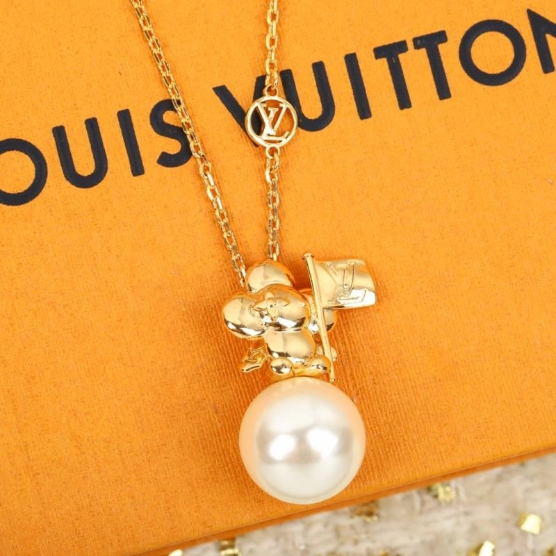 Effortless Louis Vuitton Necklaces 249688