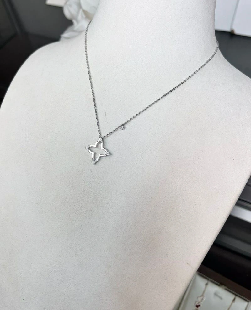 Louis Vuitton Necklaces OnTrend 249684
