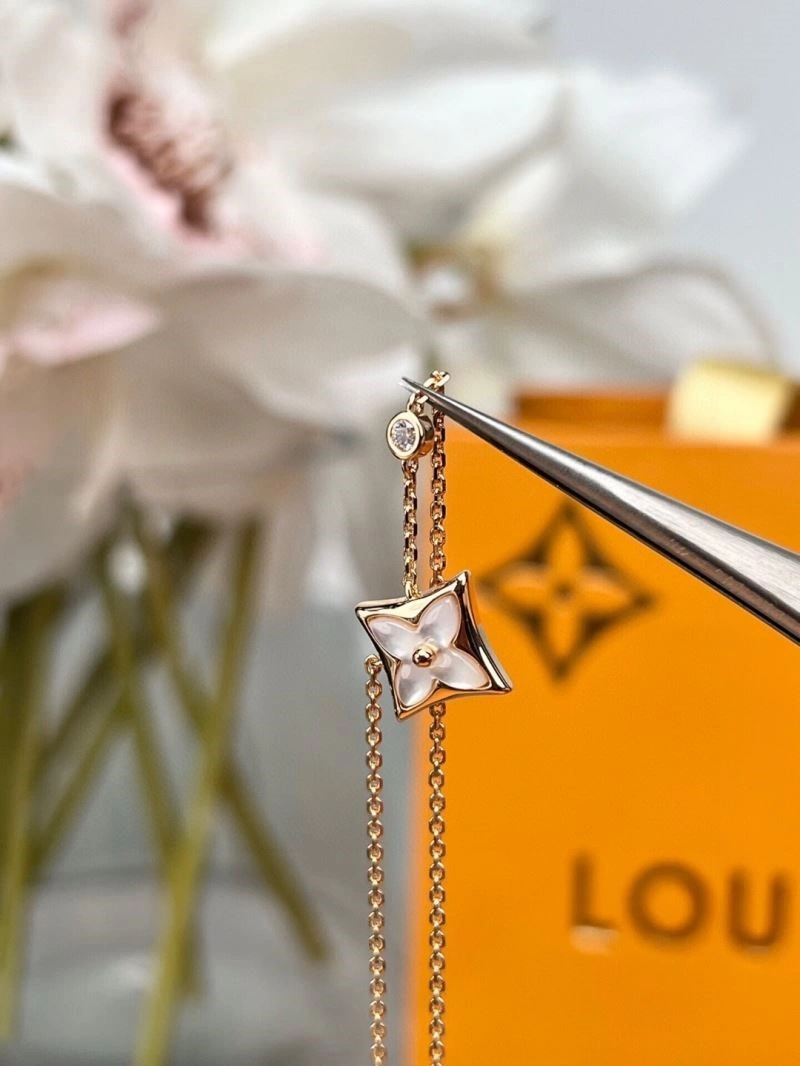 Louis Vuitton Necklaces SportInspired 249695