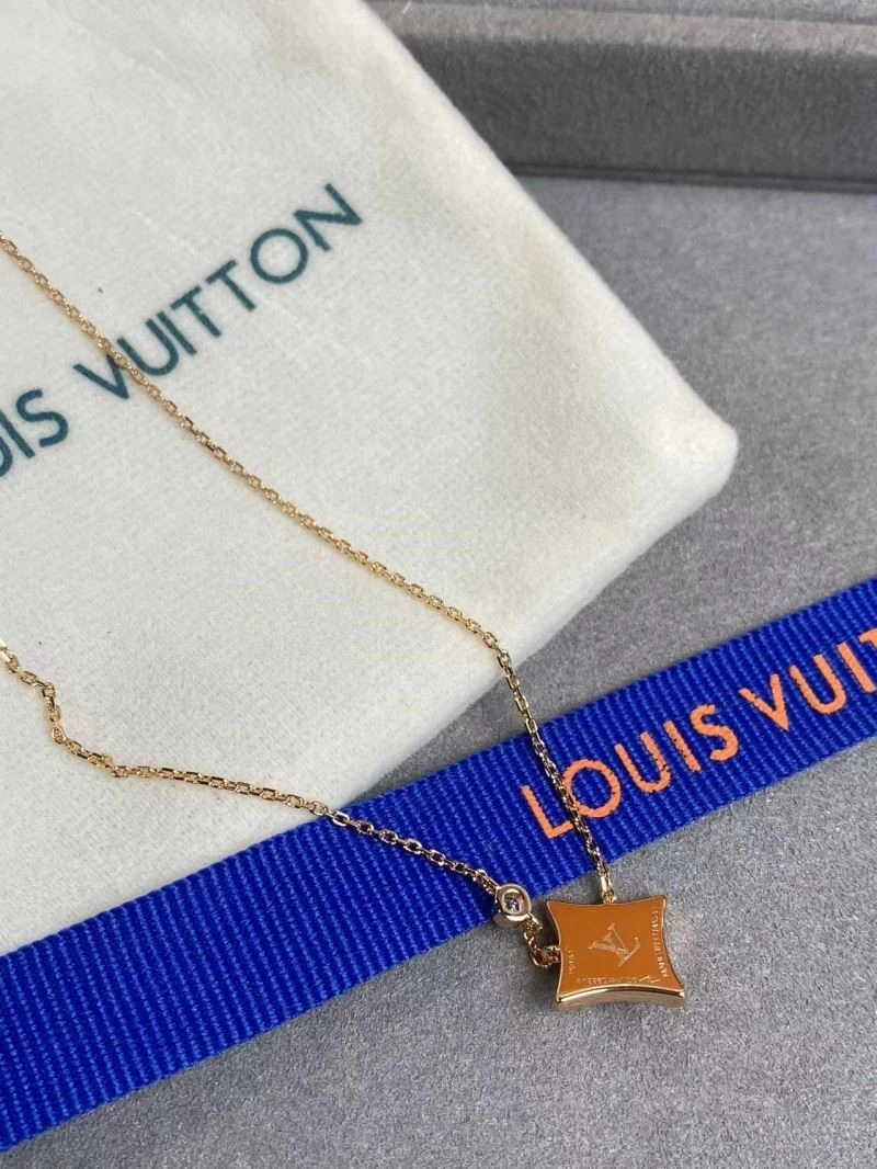 Effortless Louis Vuitton Necklaces 249692