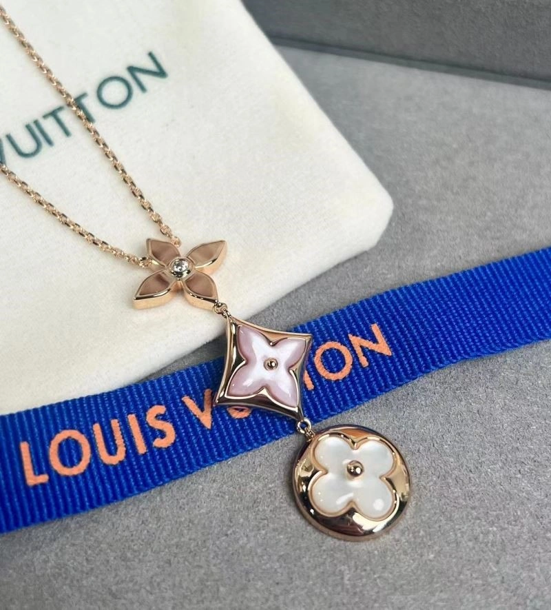 Louis Vuitton Necklaces OnTrend 249687