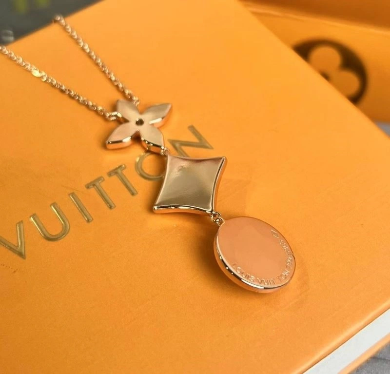 Louis Vuitton Necklaces OnTrend 249687