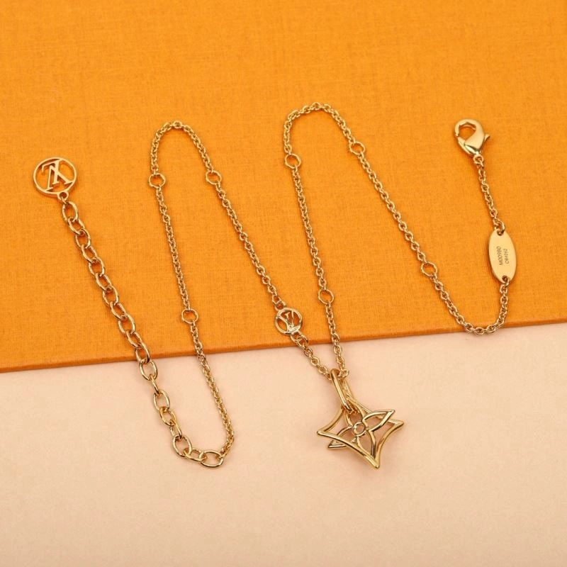 Louis Vuitton Necklaces Cozy 249690