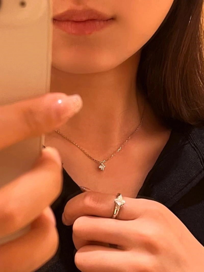 Louis Vuitton Necklaces Original 249704