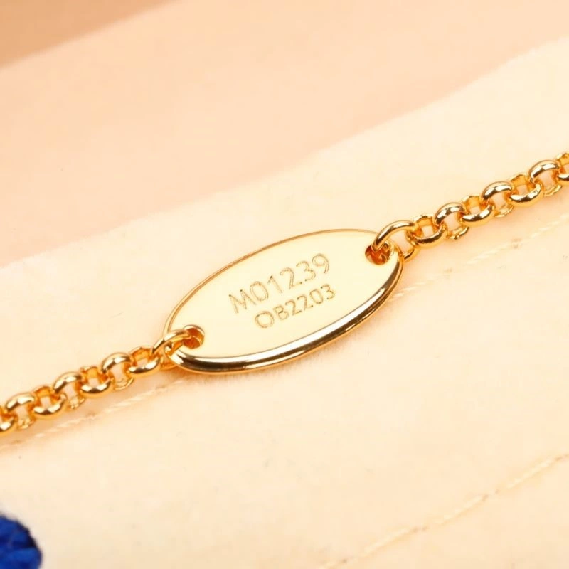 Sleek Louis Vuitton Necklaces 249696