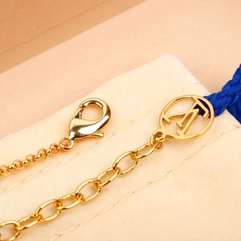 Sleek Louis Vuitton Necklaces 249696