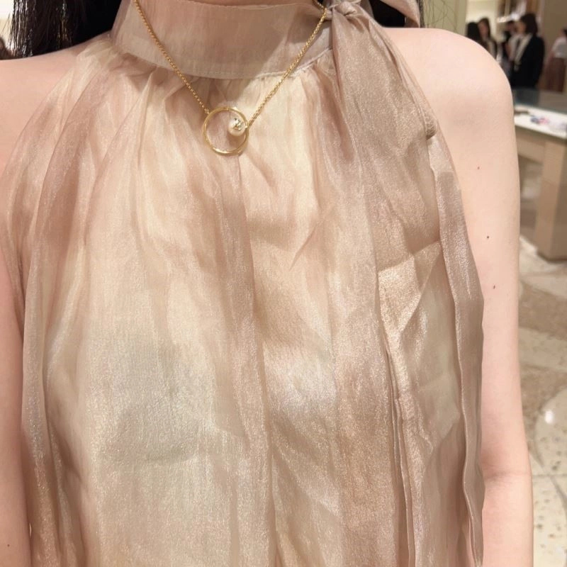 Sleek Louis Vuitton Necklaces 249696