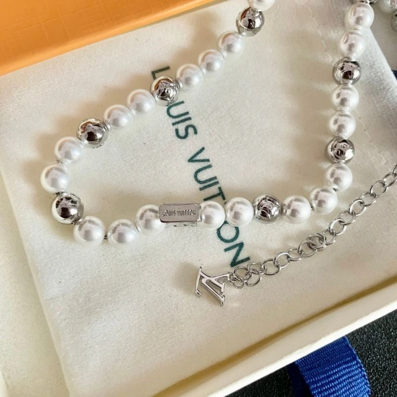 Colorful Louis Vuitton Necklaces 249701