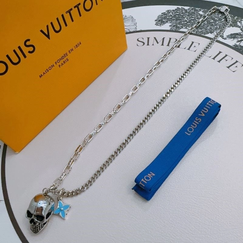 FreshLook Louis Vuitton Necklaces 249675