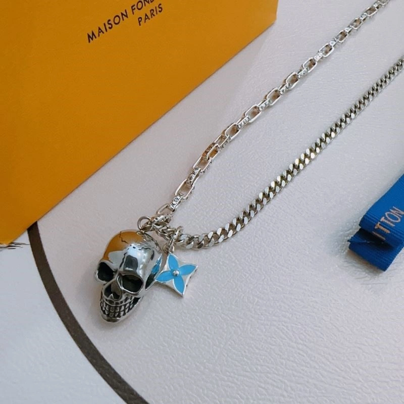 FreshLook Louis Vuitton Necklaces 249675