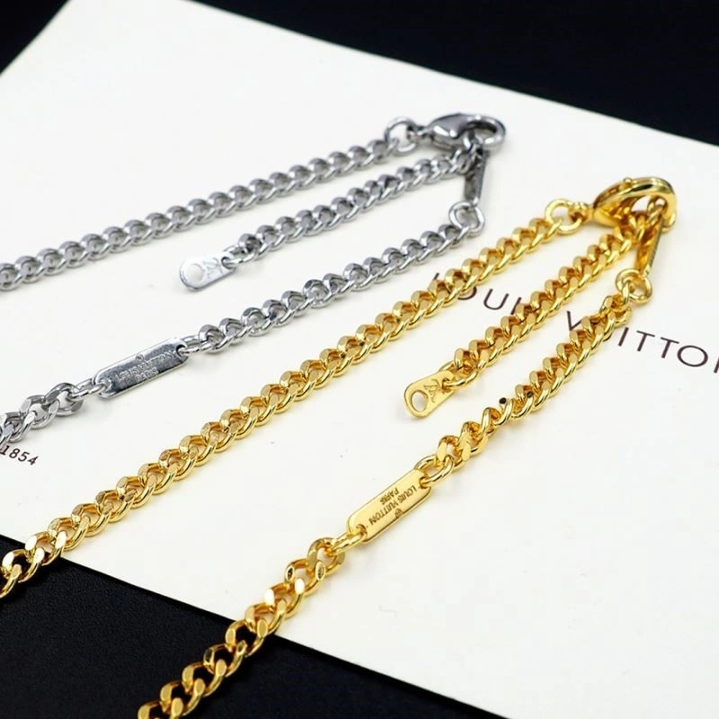 Trendsetting Louis Vuitton Necklaces 249672