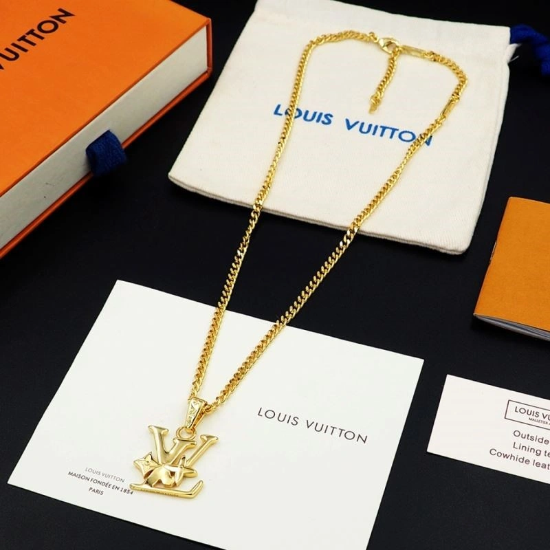 Trendsetting Louis Vuitton Necklaces 249672