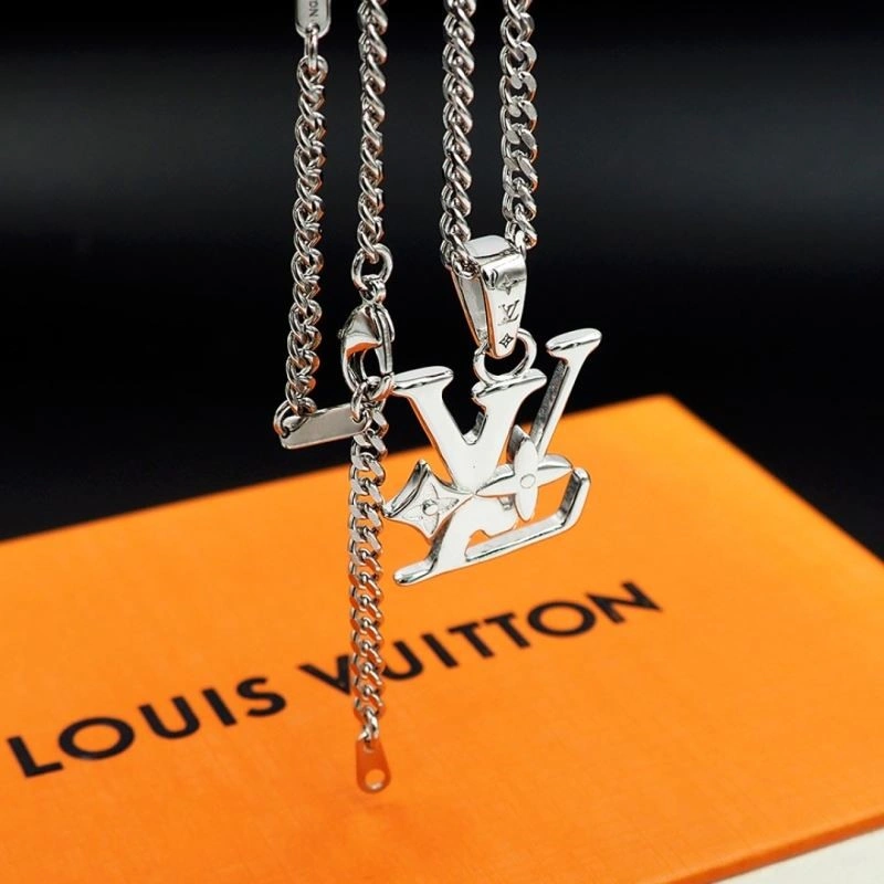 Breathable Louis Vuitton Necklaces 249671
