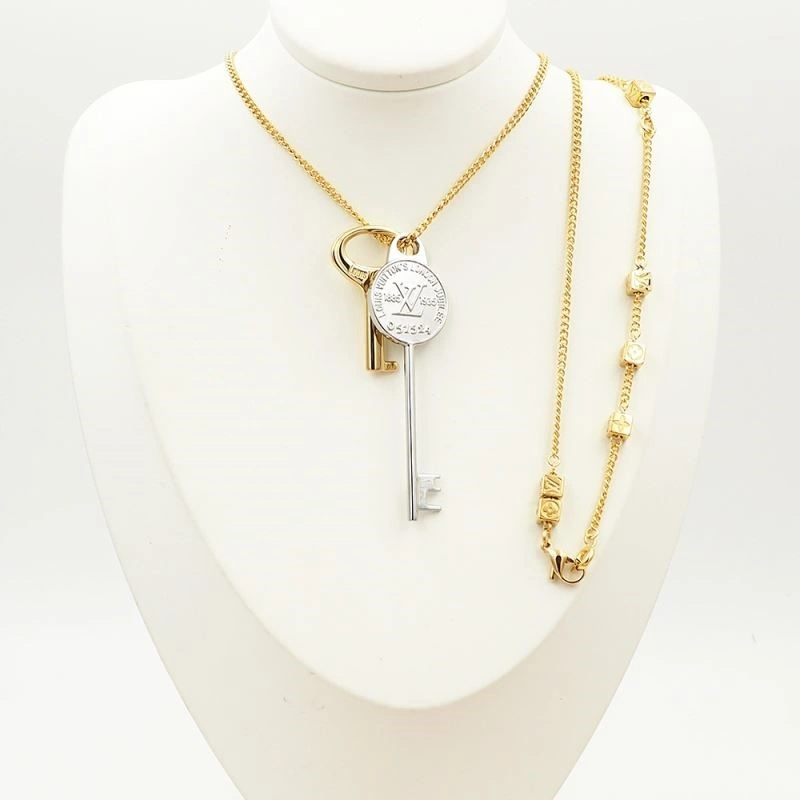 Louis Vuitton Necklaces Packable 249670