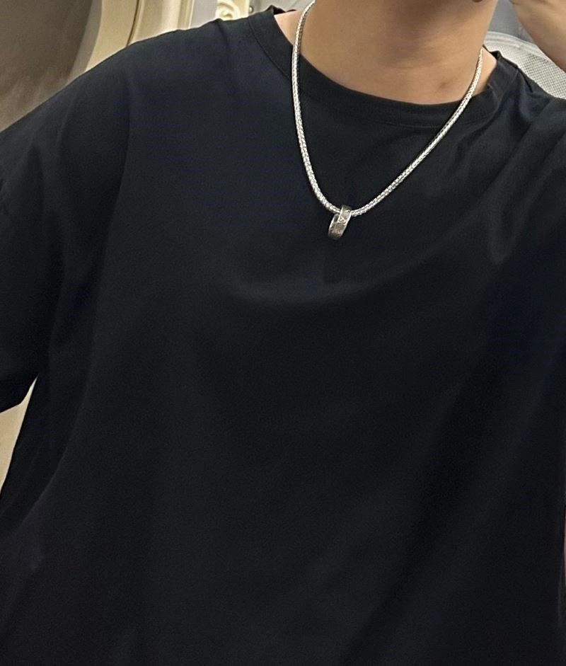 Louis Vuitton Necklaces Youthful 249642