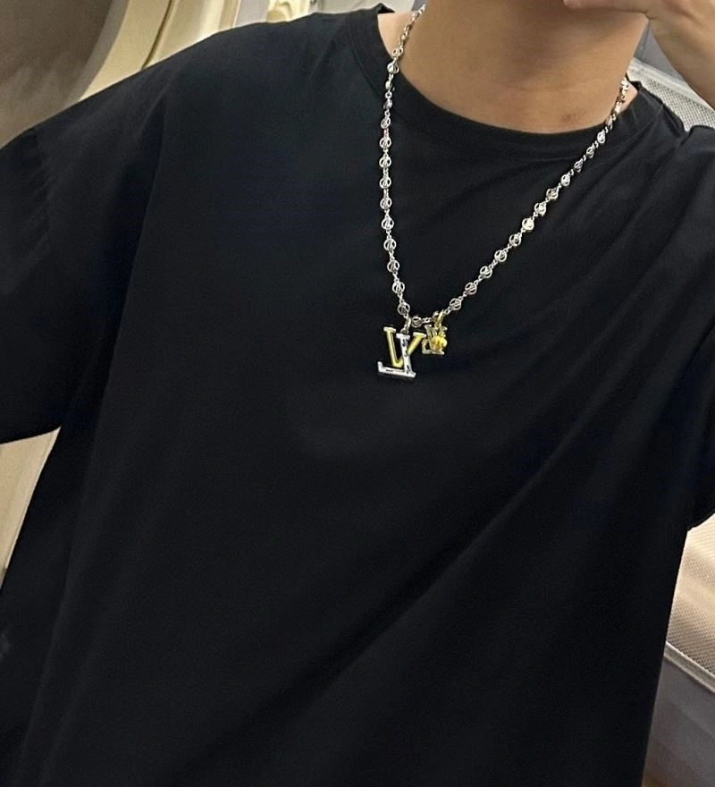 Louis Vuitton Necklaces Effortless 249653