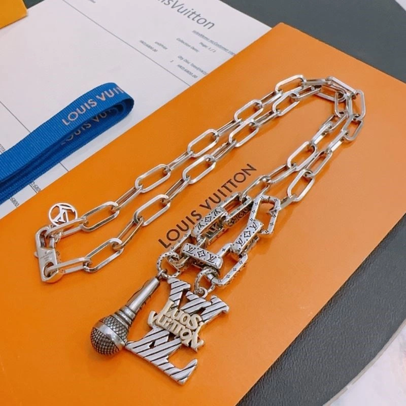 Louis Vuitton Necklaces StreetReady 249664
