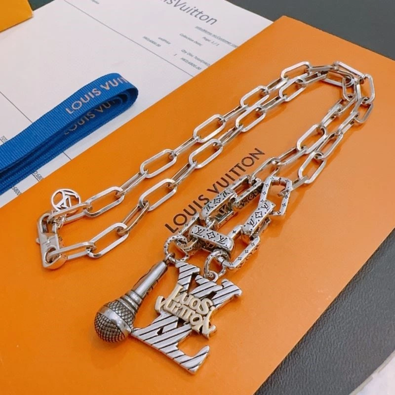 Louis Vuitton Necklaces StreetReady 249664